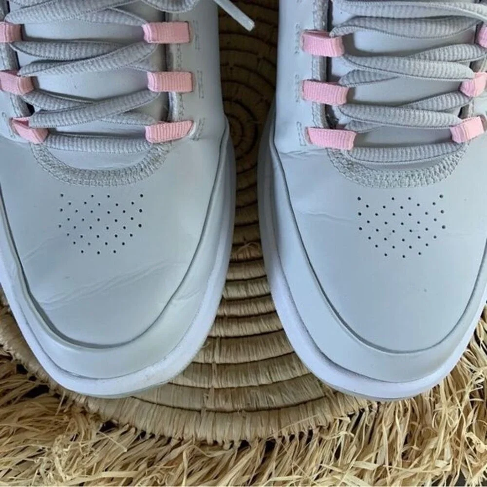 NIKE Golf Women's Air Zoom Accurate Golf Shoes Spikes 909735-002 Platinum 9.5W